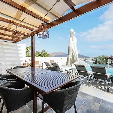 Lanzarote Altos By New Lanzasuites Serena * Playa Blanca