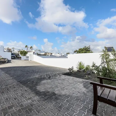 Lanzarote Altos By New Lanzasuites Serena פלאיה בלנקה