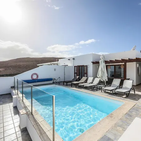 Lanzarote Altos By New Lanzasuites Serena Villa *