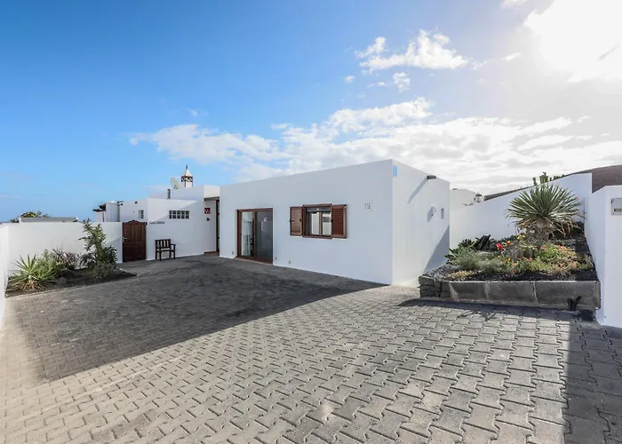 Lanzarote Altos By New Lanzasuites Serena